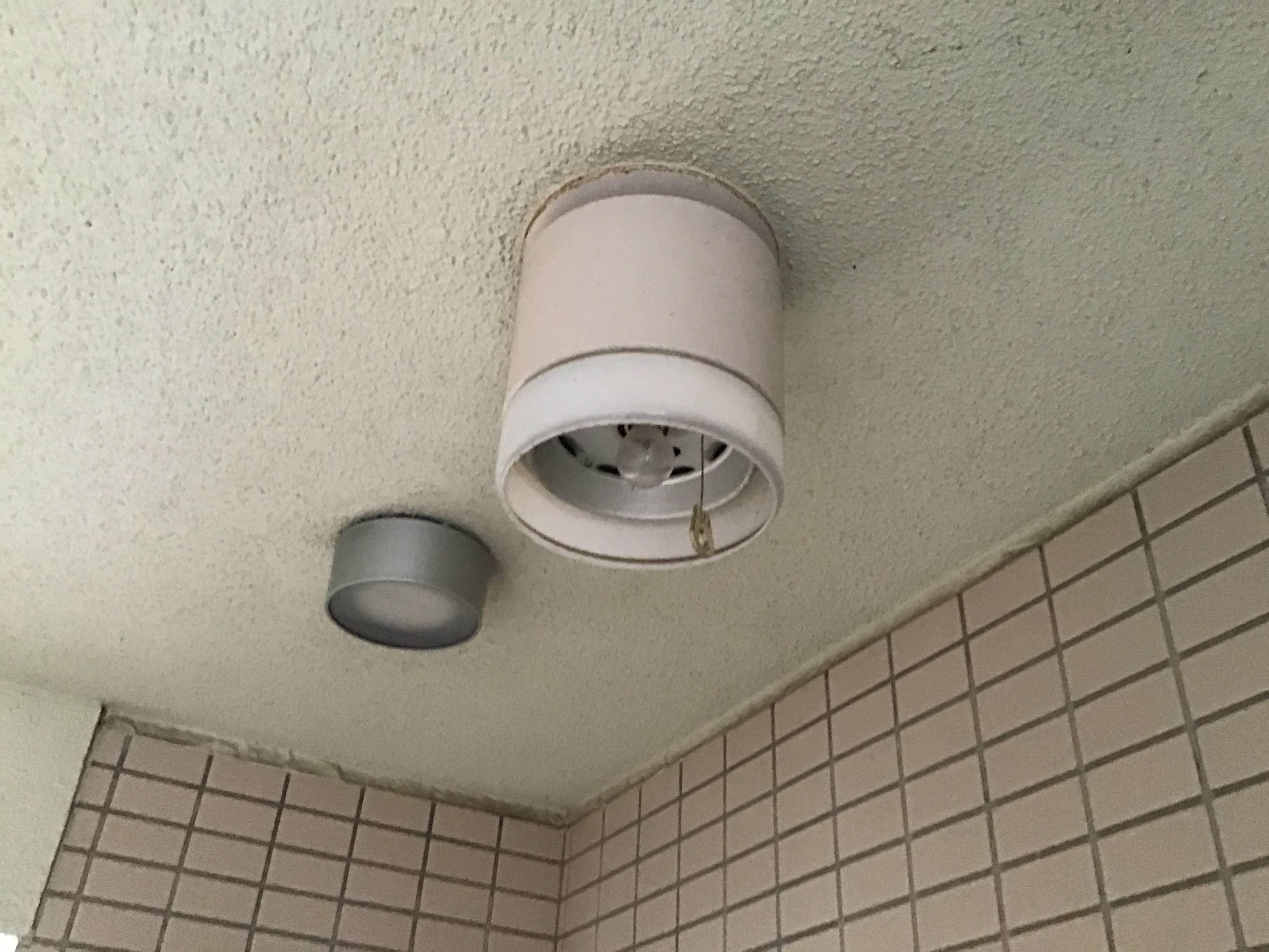 マンション共用部 誘導灯_施工前