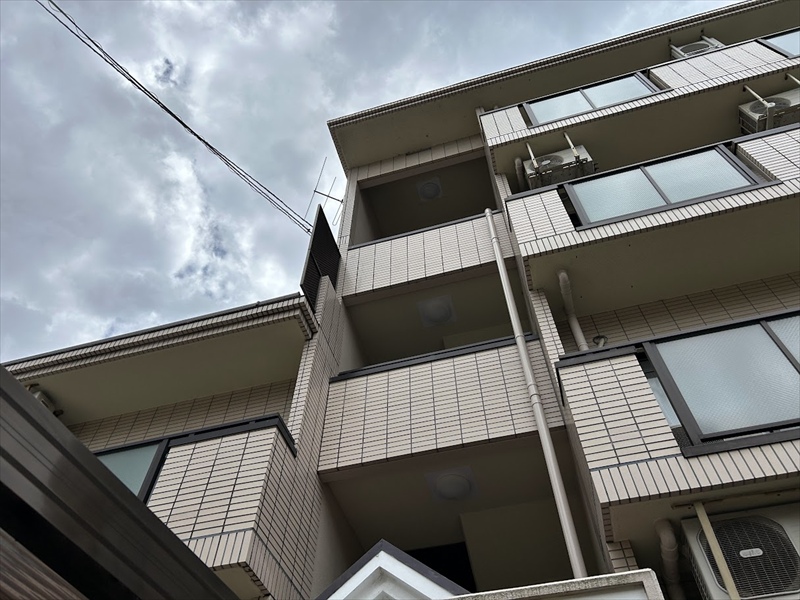 施設照明交換工事 施工前