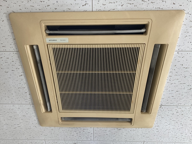 パッケージエアコン交換工事 施工前