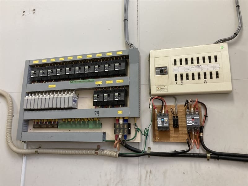 動力ブレーカー・コンセント設置工事_施工前