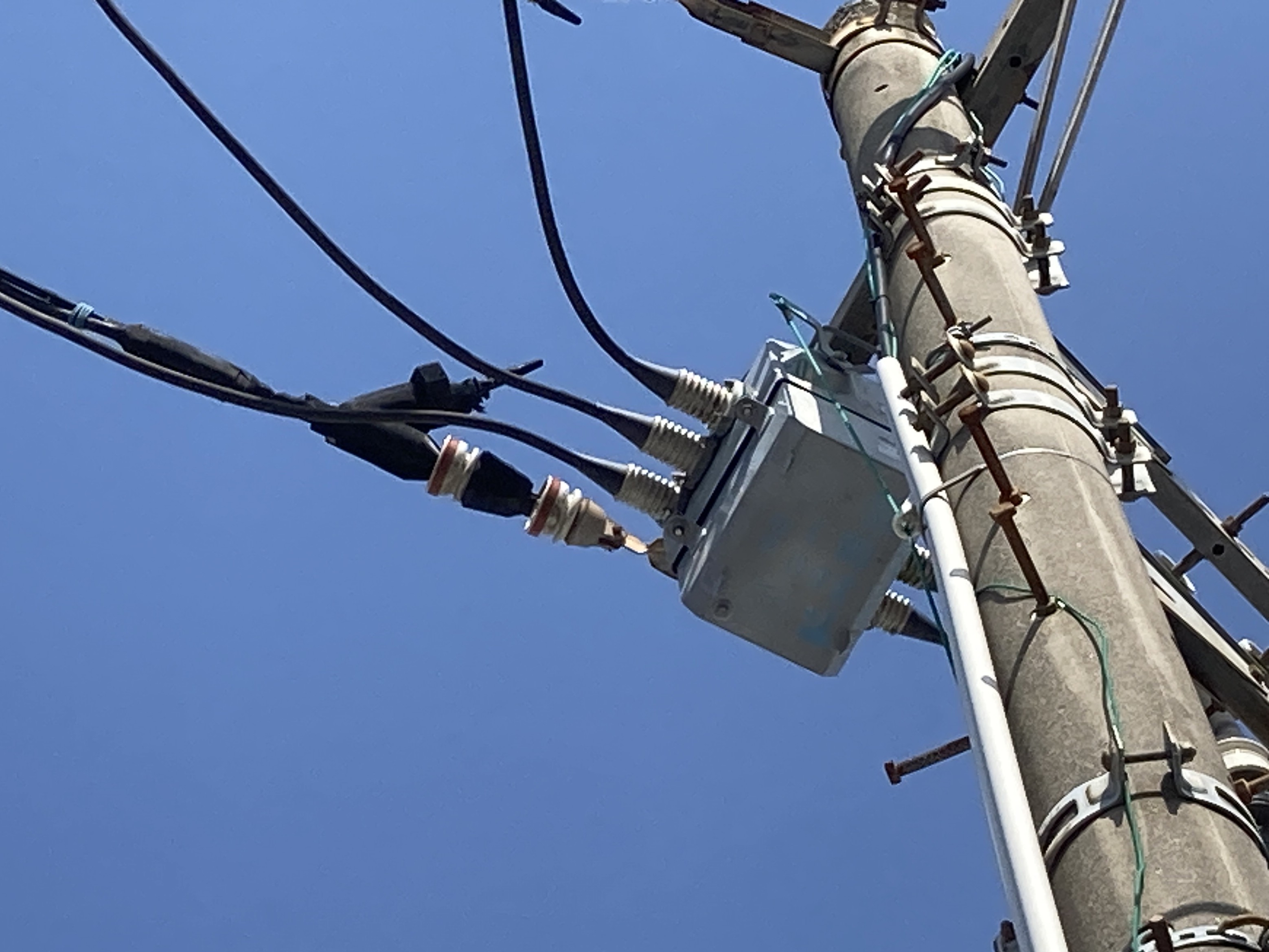 高圧気柱開閉器　PAS