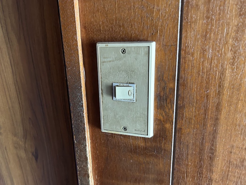 シングルスイッチ交換工事_施工事例1